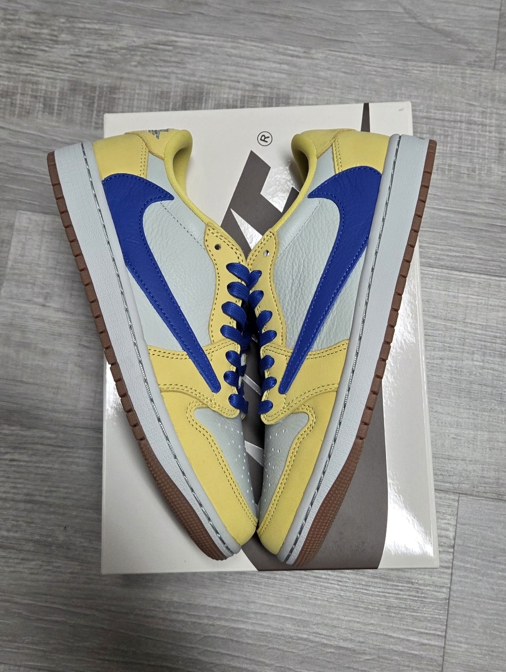 Jordan 1 Travis Scott Canary